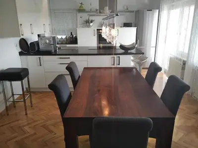 DiningRoom