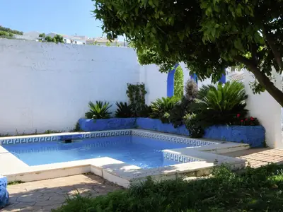 PoolOfHouse