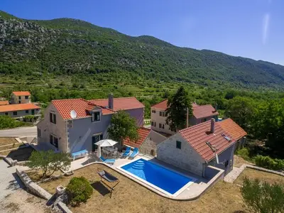 Ferienhaus für 8 Personen in Zagvozd 1/10