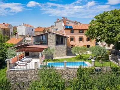 Ferienhaus für 7 Personen (249 m²) in Zamask 1/10
