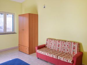 23744994-Ferienhaus-4-Zambrone-300x225-2