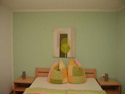 Schlafzimmer 1