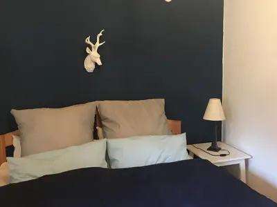 Schlafzimmer Eltern mit extra WC/Waschbecken