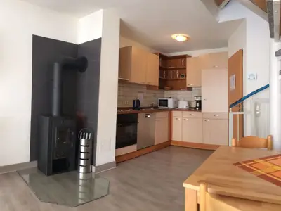 Wohnküche mit Essecke und Wohlfühlsofa