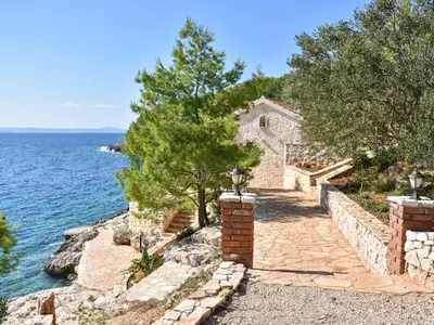Ferienhaus für 7 Personen in Zastražišće 6/10