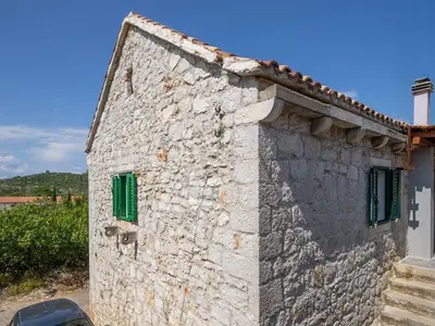 Ferienhaus für 9 Personen in Zastražišće 7/10