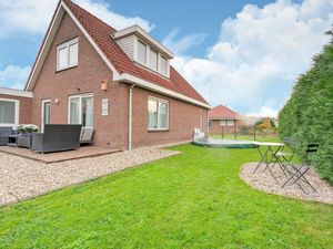 22775685-Ferienhaus-8-Zeewolde-300x225-5