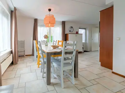 DiningRoom