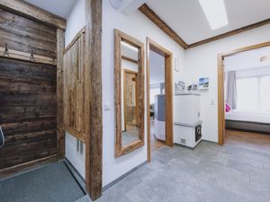 23579937-Ferienhaus-14-Zell am See-300x225-1