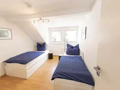 Schlafzimmer 2