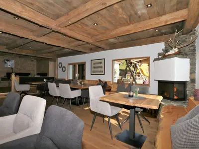 DiningRoom