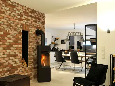 Kamin-/Ofen