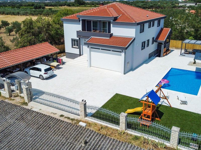 23976161-Ferienhaus-14-Zemunik Donji-800x600-1