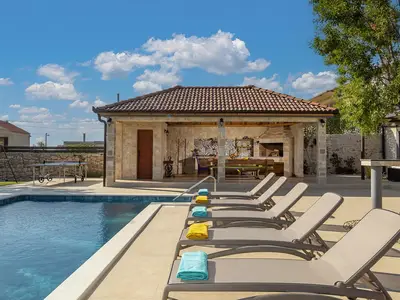 pool