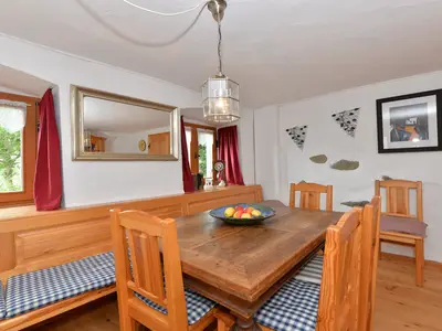 DiningRoom