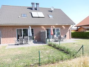 23534751-Ferienhaus-14-Zierow-300x225-0