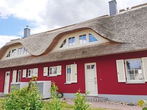 23529873-Ferienhaus-4-Zierow-300x225-2