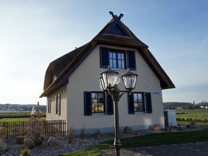 23529846-Ferienhaus-6-Zierow-300x225-1