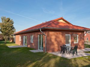 21848939-Ferienhaus-15-Zierow-300x225-0