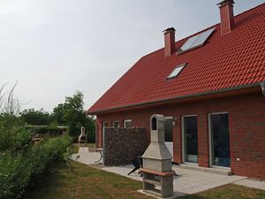 21848947-Ferienhaus-4-Zierow-300x225-1