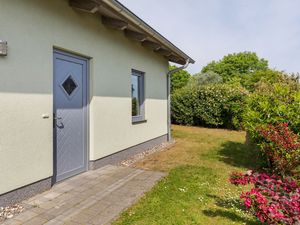 21592609-Ferienhaus-5-Zierow-300x225-5