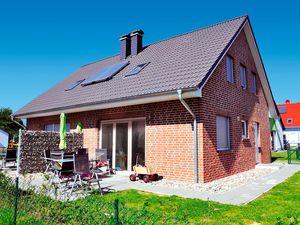 23955584-Ferienhaus-6-Zierow-300x225-0