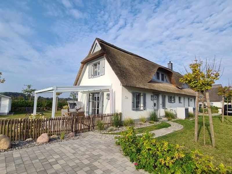 23529845-Ferienhaus-4-Zierow-800x600-0