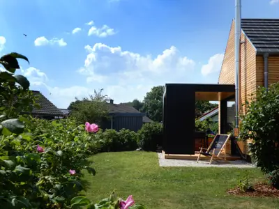 Schickes Holzchalet "Henk" - Ferienhaus an der Ostsee - Strand 500m - mit Kamin - Tiny House - Lodge