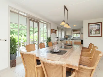 DiningRoom