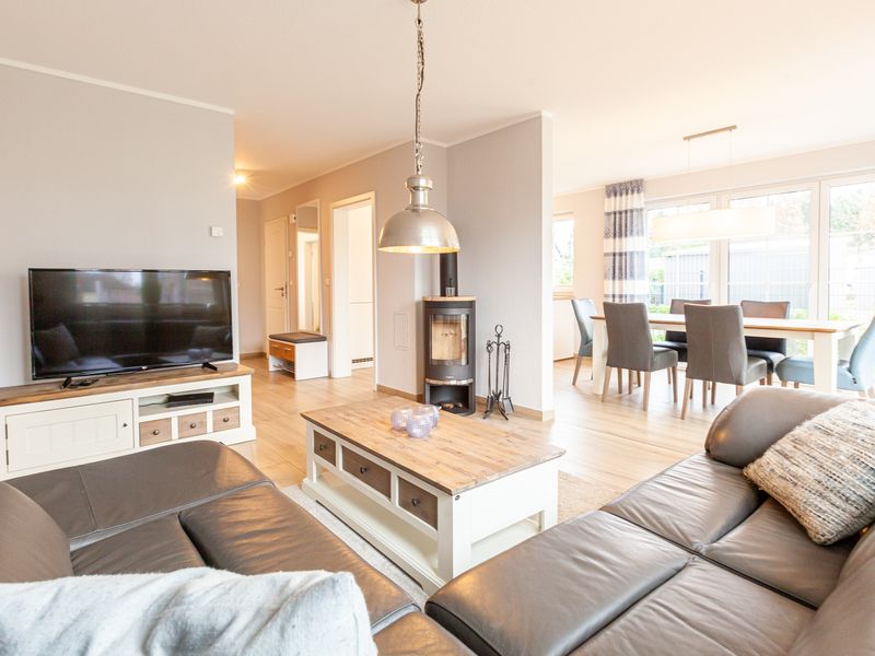 22246575-Ferienhaus-7-Zingst (Ostseebad)-800x600-0