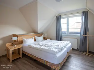 Ferienhaus Wustrow: erstes Schlafzimmer.