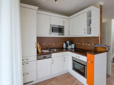 Ferienhaus Seeschwalbe: Küche.