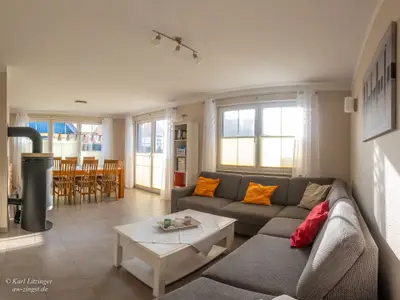 Ferienhaus Windflüchter: Wohnzimmer.