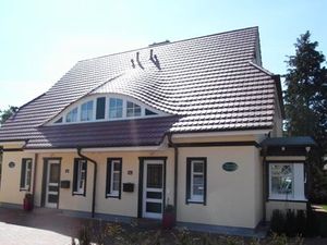 23873366-Ferienhaus-6-Zingst (Ostseebad)-300x225-0