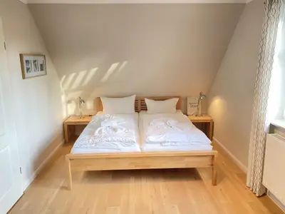 2. Schlafzimmer im 1. OG