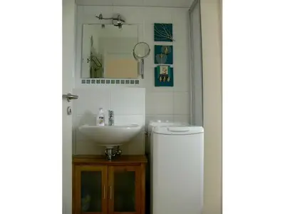 Badezimmer mit Dusche