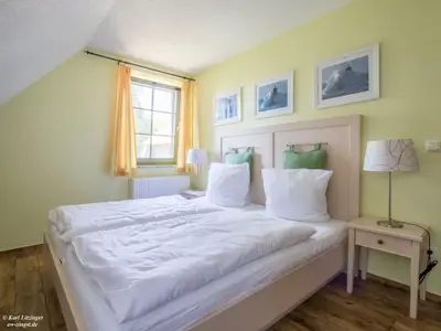 Reethaus Lee: erstes Schlafzimmer im OG.