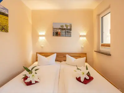 Schlafzimmer mit Doppelbett