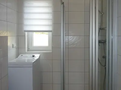 Bad/Dusche. Dusche Erdgeschoss mit Saunazugang