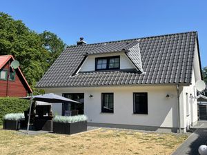 23854393-Ferienhaus-4-Zirkow (Rügen)-300x225-4