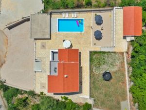 Ferienhaus für 8 Personen (154 m²) in Zmijavci