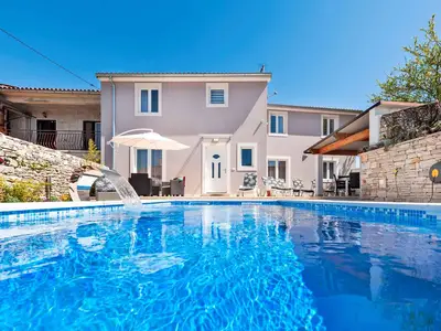Ferienhaus für 8 Personen (160 m²) in Žminj 1/10