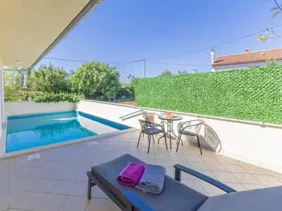 Ferienhaus für 8 Personen (110 m²) in Žminj 1/10
