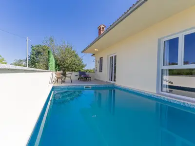 Ferienhaus für 8 Personen (110 m²) in Žminj 3/10