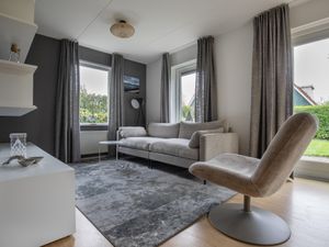 24017974-Ferienhaus-7-Zonnemaire-300x225-2