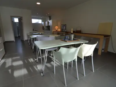 DiningRoom
