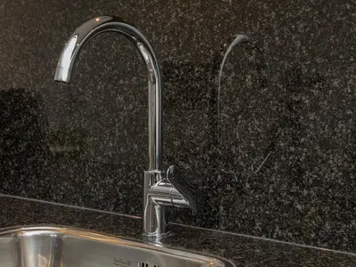 Wasserhahn in der K&uuml;che