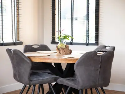 DiningRoom