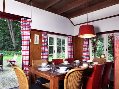DiningRoom