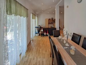 24053379-Ferienhaus-6-Žminj-300x225-3